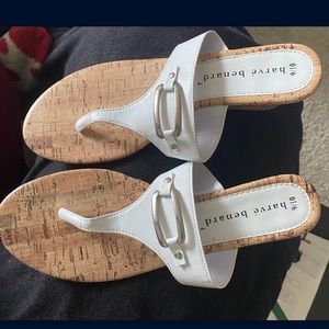 Women’s sandals